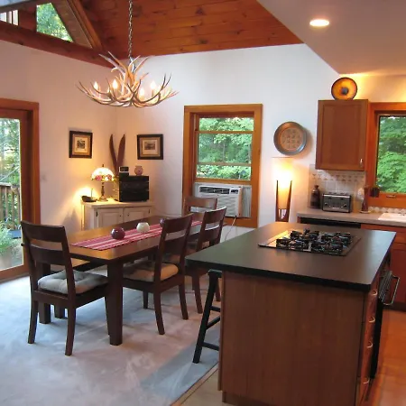 The Catskill Cabin
